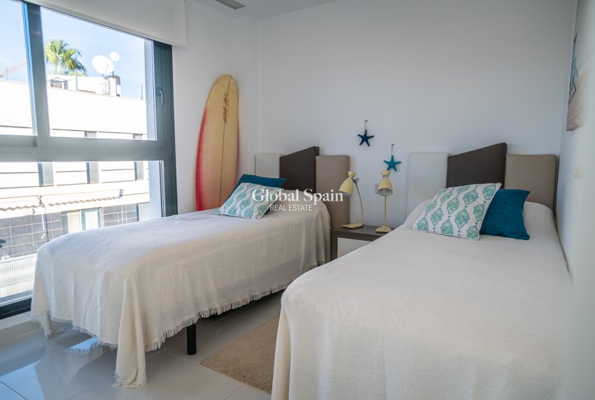 Venta - Villa -
ORIHUELA COSTA - Lomas de Cabo Roig