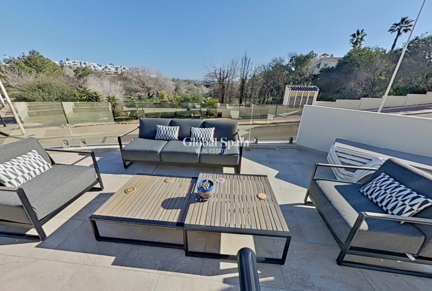 Venta - VILLA -
ORIHUELA COSTA - Lomas de Campoamor-Las Ramblas