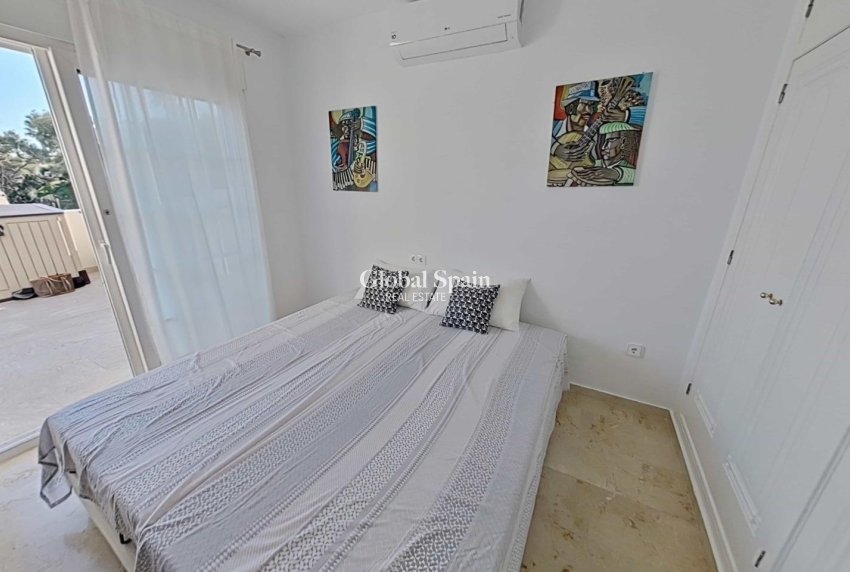 Venta - VILLA -
ORIHUELA COSTA - Lomas de Campoamor-Las Ramblas