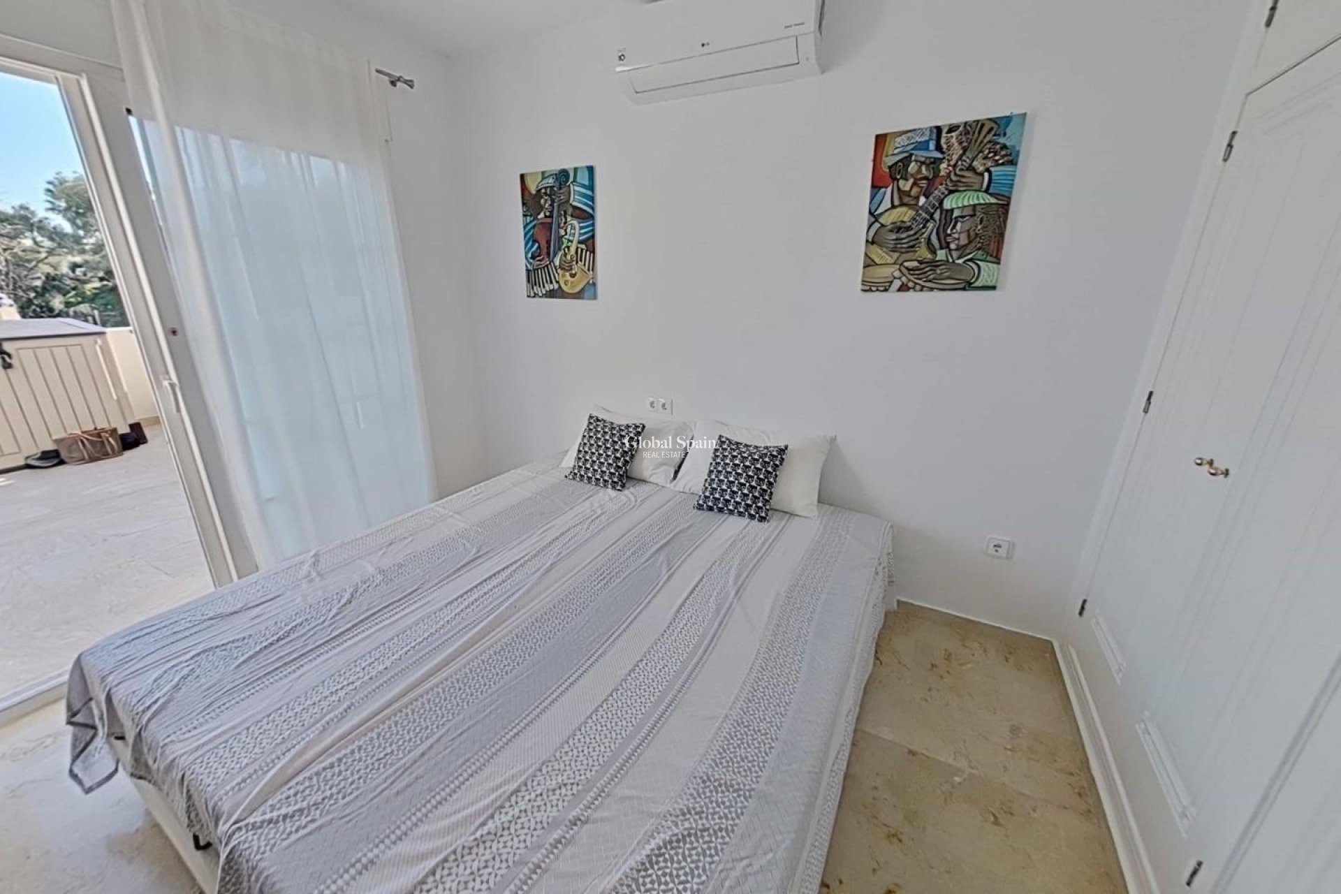 Venta - VILLA -
ORIHUELA COSTA - Lomas de Campoamor-Las Ramblas