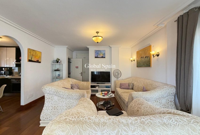 Venta - VILLA -
ORIHUELA COSTA - Lomas De Don Juan