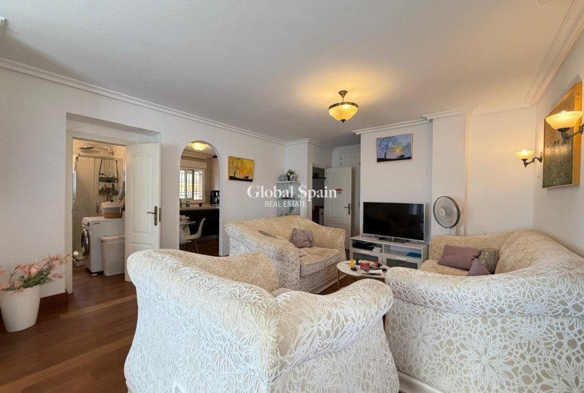 Venta - VILLA -
ORIHUELA COSTA - Lomas De Don Juan