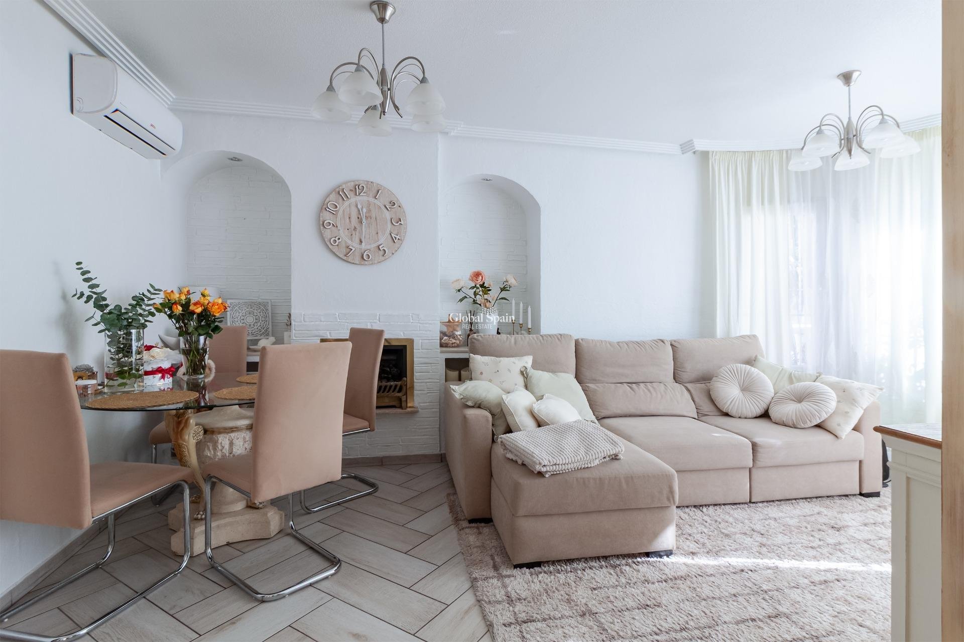 Venta - VILLA -
ORIHUELA COSTA - Los Almendros-la Florida