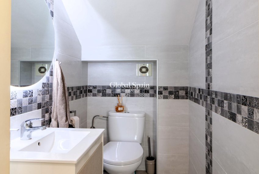 Venta - VILLA -
ORIHUELA COSTA - Los Almendros-la Florida