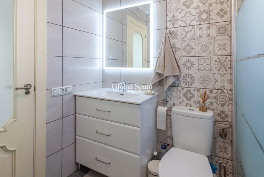 Venta - VILLA -
ORIHUELA COSTA - Los Almendros-la Florida