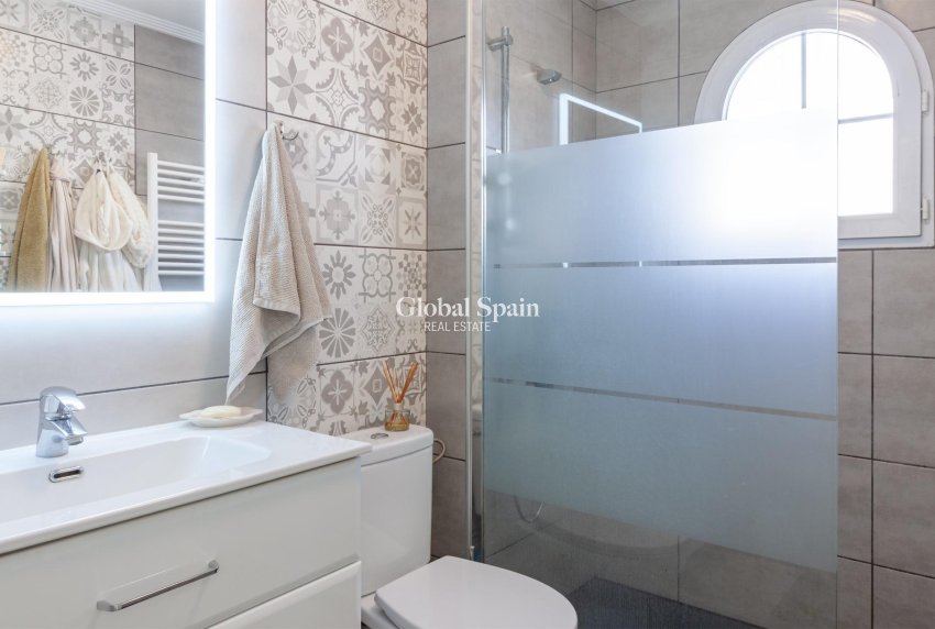 Venta - VILLA -
ORIHUELA COSTA - Los Almendros-la Florida