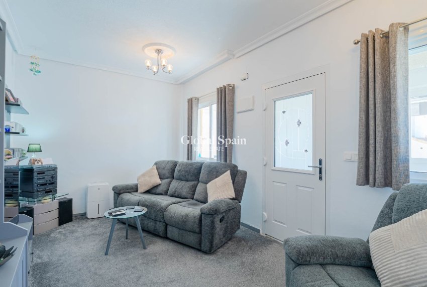 Venta - Villa -
ORIHUELA COSTA - LOS BALCONES - LOS ALTOS