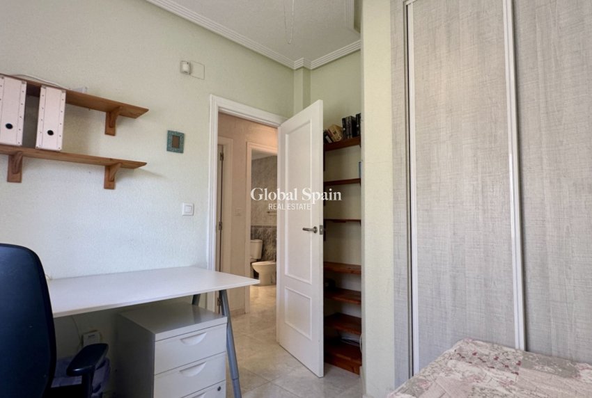 Venta - VILLA -
ORIHUELA COSTA - LOS BALCONES - LOS ALTOS