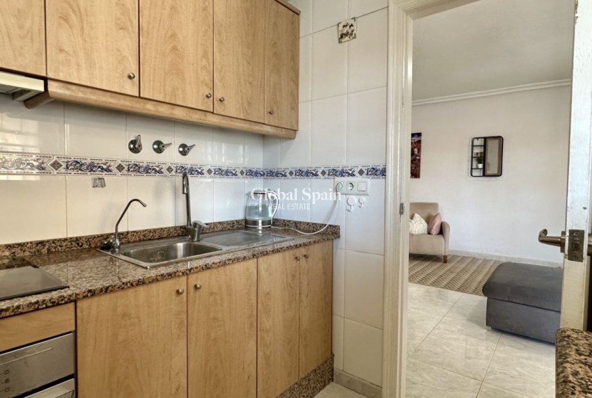 Venta - VILLA -
ORIHUELA COSTA - LOS BALCONES - LOS ALTOS