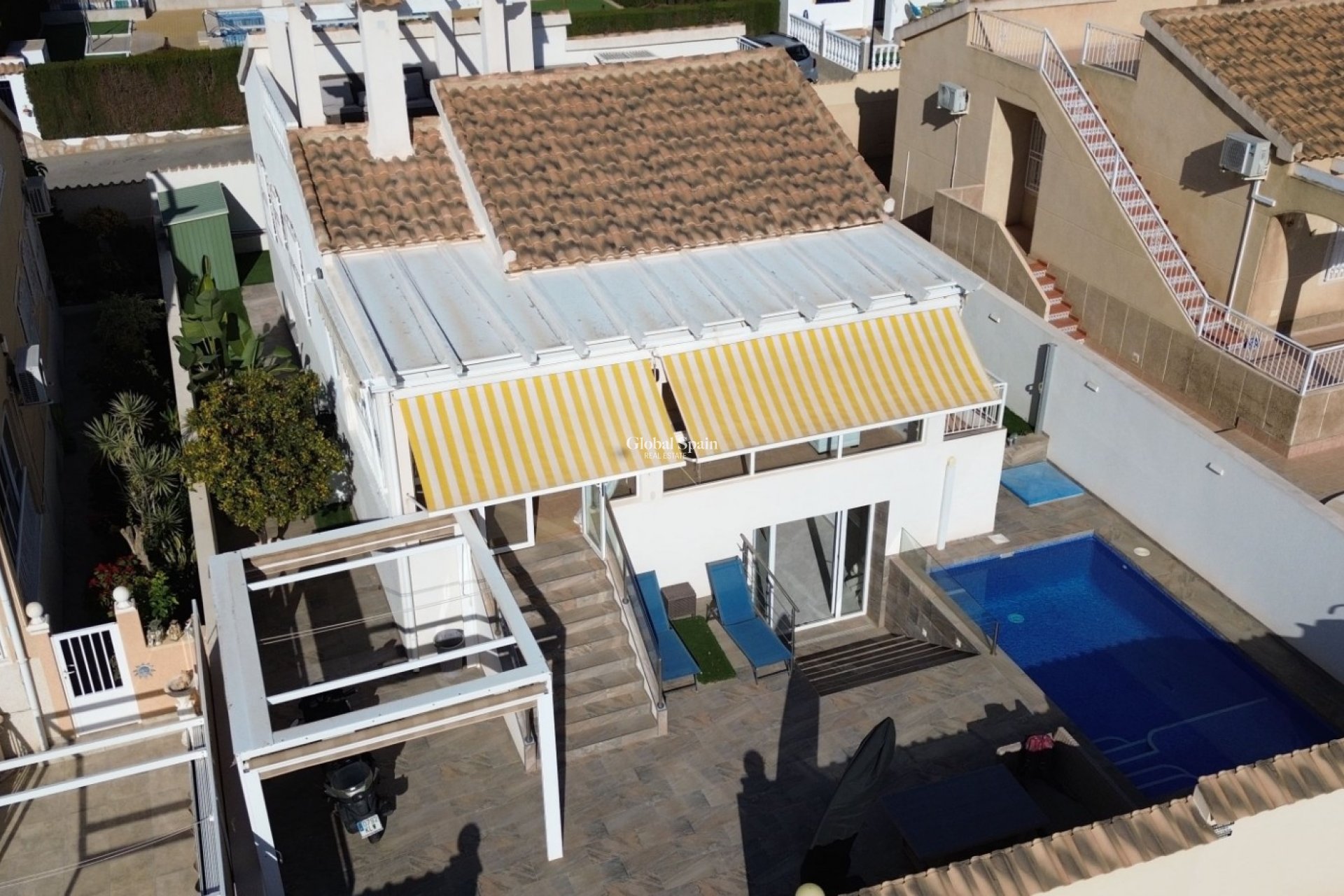 Venta - VILLA -
ORIHUELA COSTA - LOS BALCONES - LOS ALTOS