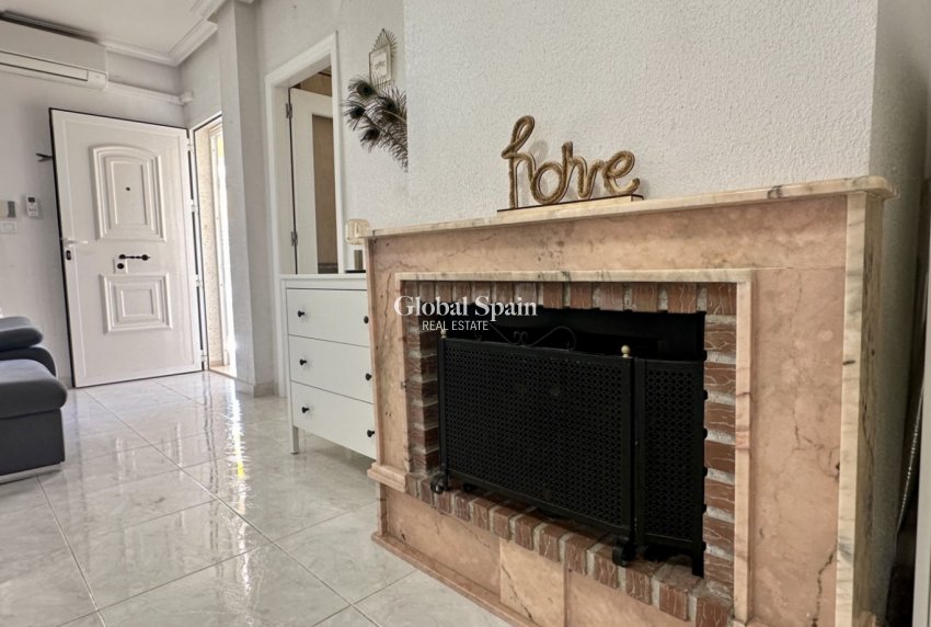 Venta - VILLA -
ORIHUELA COSTA - LOS BALCONES - LOS ALTOS