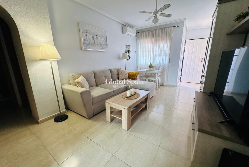 Venta - VILLA -
ORIHUELA COSTA - LOS BALCONES - LOS ALTOS