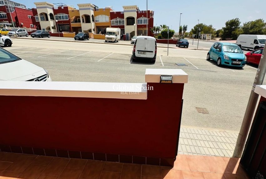 Venta - VILLA -
ORIHUELA COSTA - LOS BALCONES - LOS ALTOS