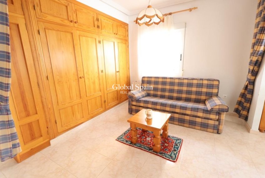 Venta - Villa -
ORIHUELA COSTA - Los Balcones