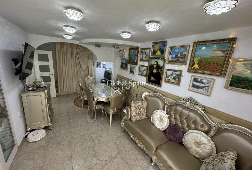 Venta - VILLA -
ORIHUELA COSTA - Los Dolses