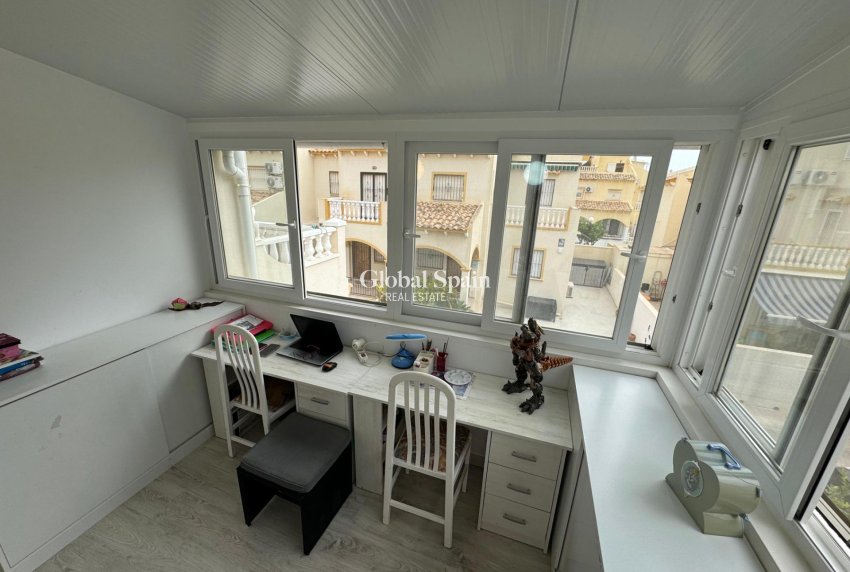 Venta - VILLA -
ORIHUELA COSTA - Los Dolses