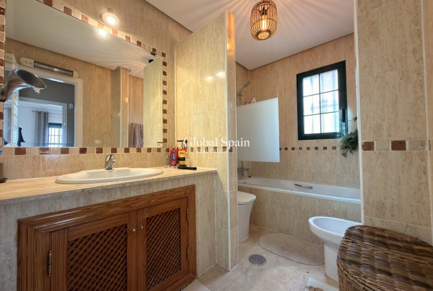 Venta - VILLA -
ORIHUELA COSTA - Los Doses