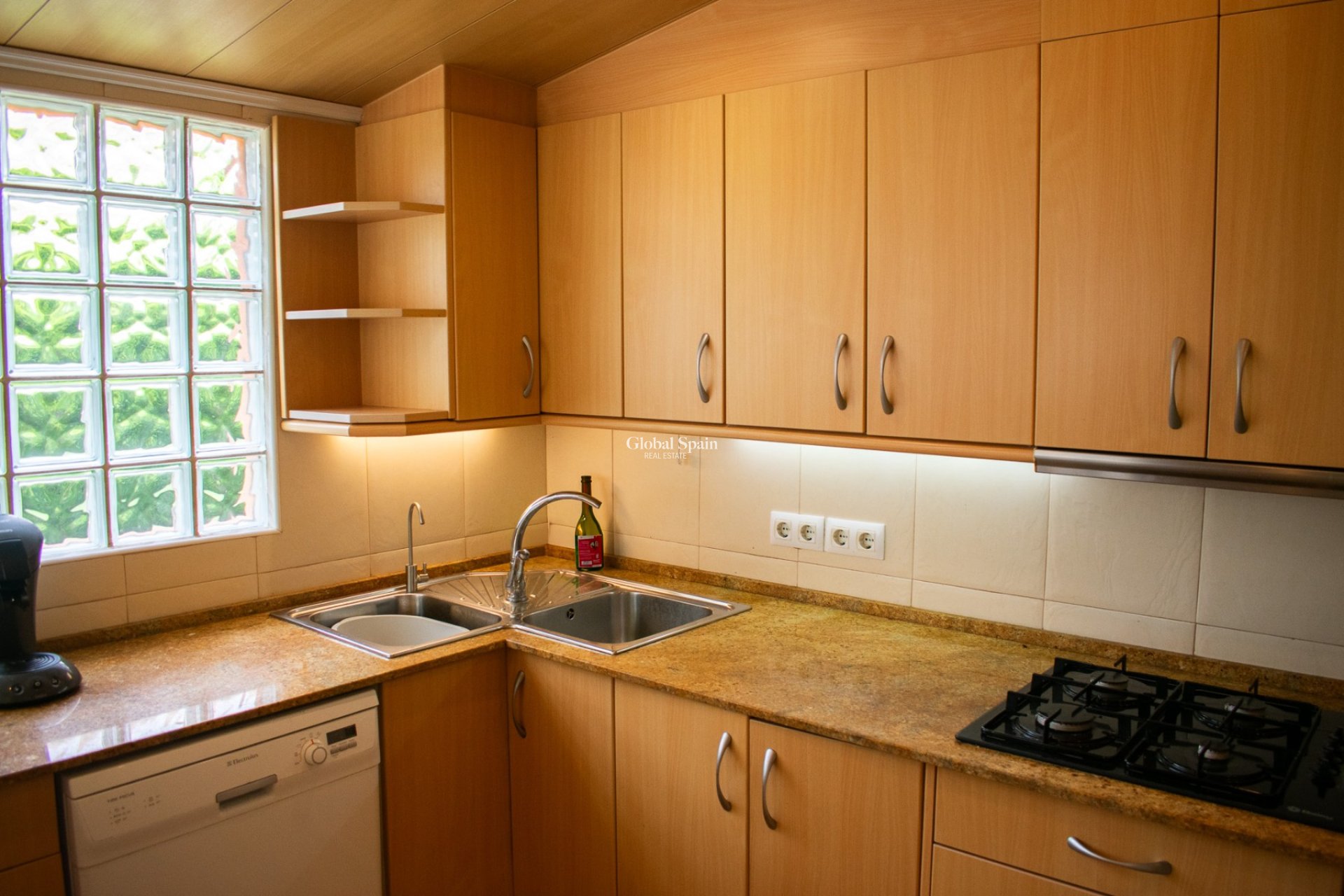 Venta - VILLA -
ORIHUELA COSTA - MUY CERCA DE LA PLAYA