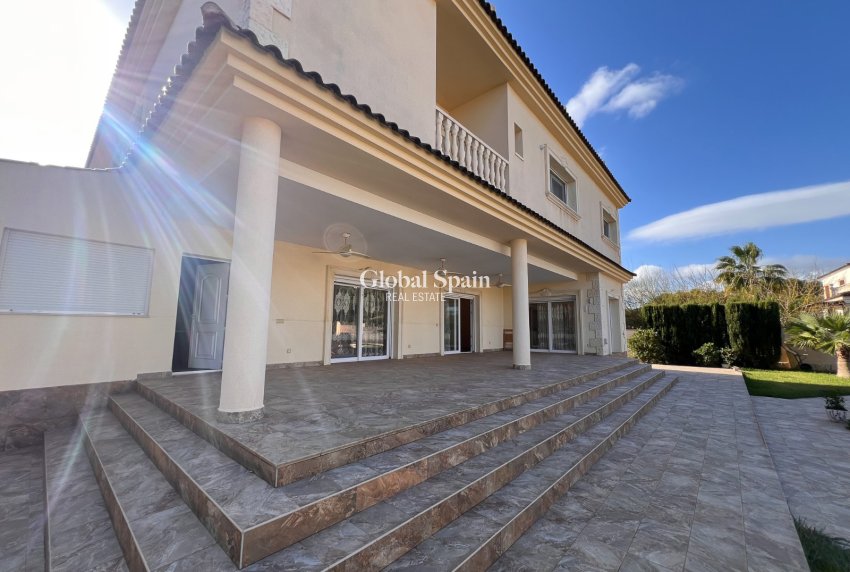 Venta - VILLA -
ORIHUELA COSTA - Orihuela Costa