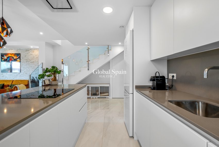 Venta - VILLA -
ORIHUELA COSTA - Orihuela