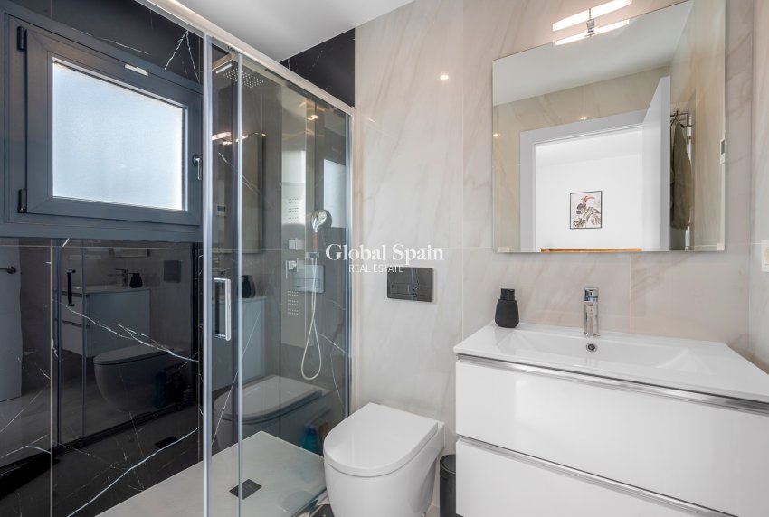 Venta - VILLA -
ORIHUELA COSTA - Orihuela