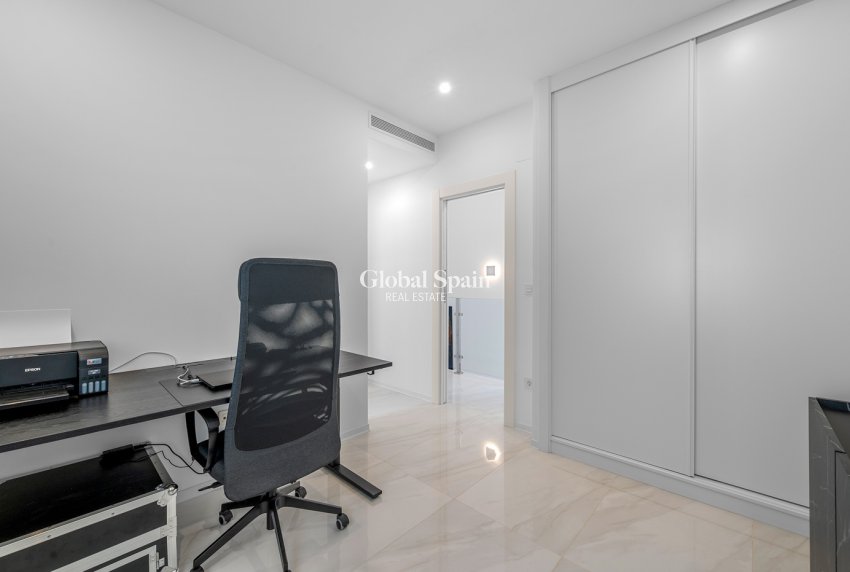 Venta - VILLA -
ORIHUELA COSTA - Orihuela