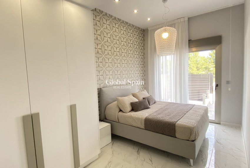 Venta - VILLA -
ORIHUELA COSTA - Pau 26