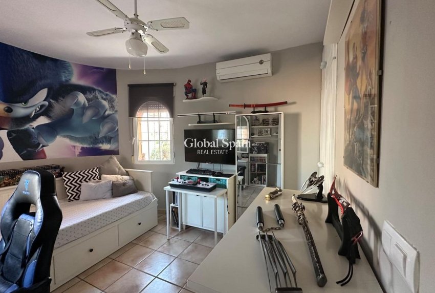 Venta - VILLA -
ORIHUELA COSTA - Playa Flamenca