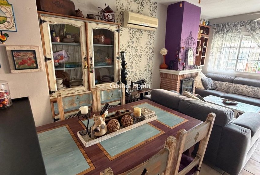 Venta - VILLA -
ORIHUELA COSTA - Playa Flamenca