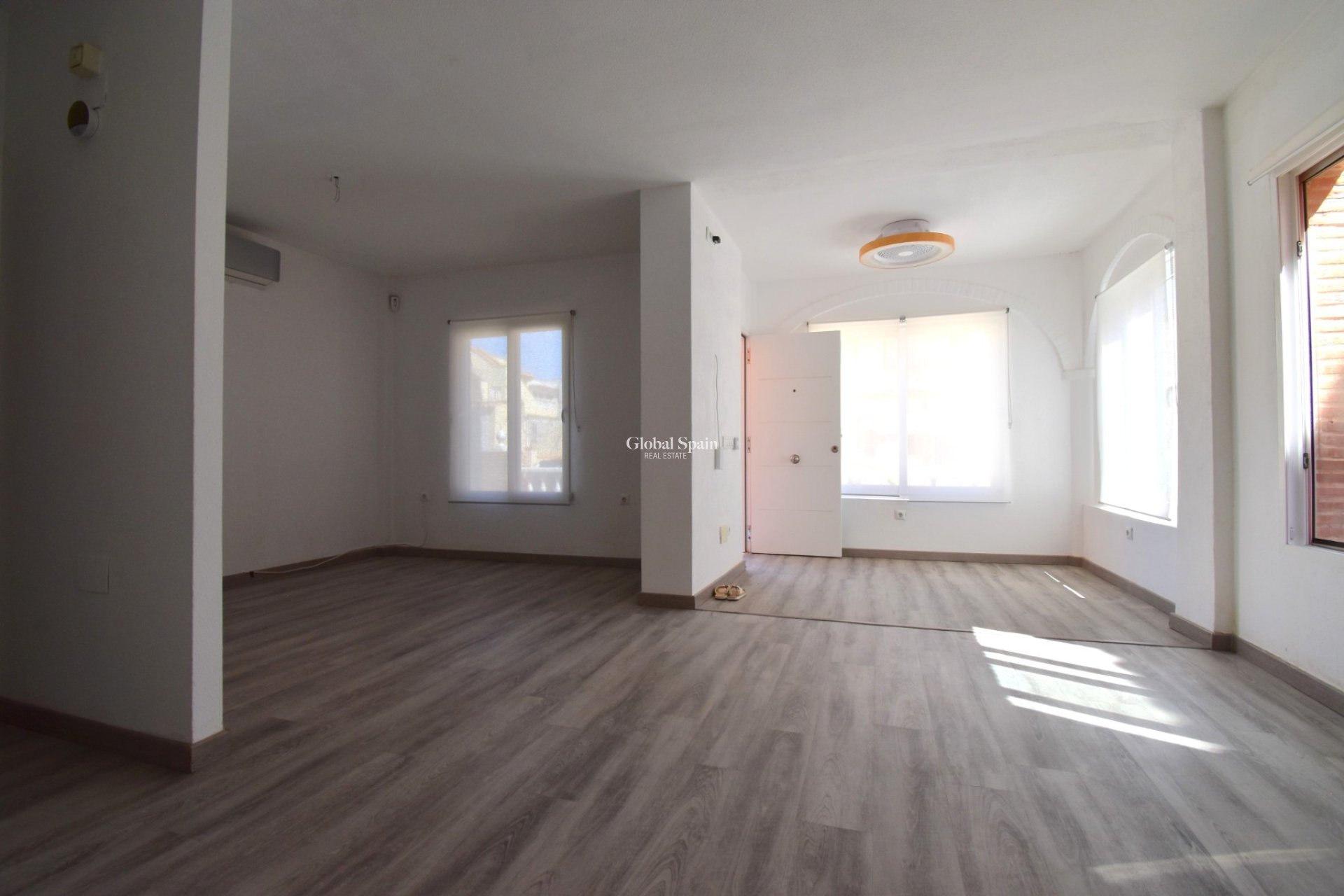 Venta - VILLA -
ORIHUELA COSTA - Playa Flamenca