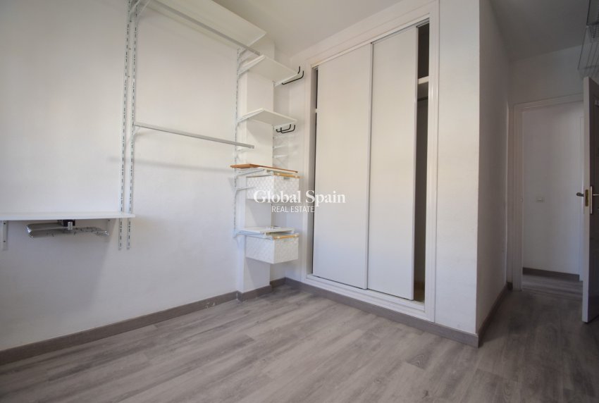 Venta - VILLA -
ORIHUELA COSTA - Playa Flamenca