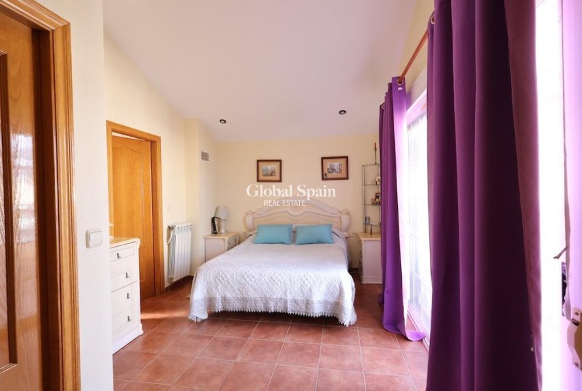 Venta - Villa -
ORIHUELA COSTA - Playa Flamenca