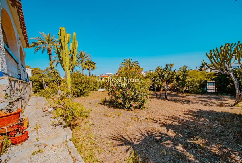 Venta - Villa -
ORIHUELA COSTA - Playa Flamenca