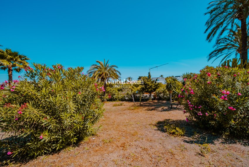 Venta - Villa -
ORIHUELA COSTA - Playa Flamenca