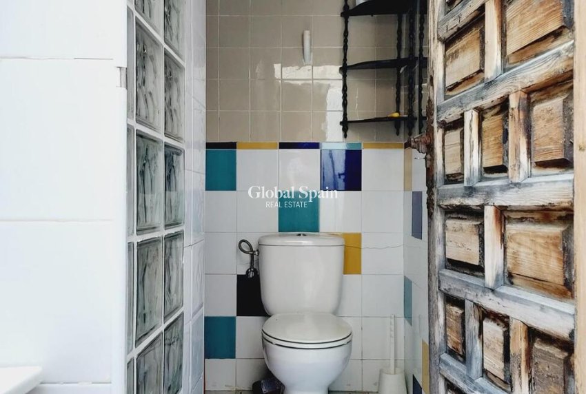 Venta - VILLA -
ORIHUELA COSTA - Punta Prima