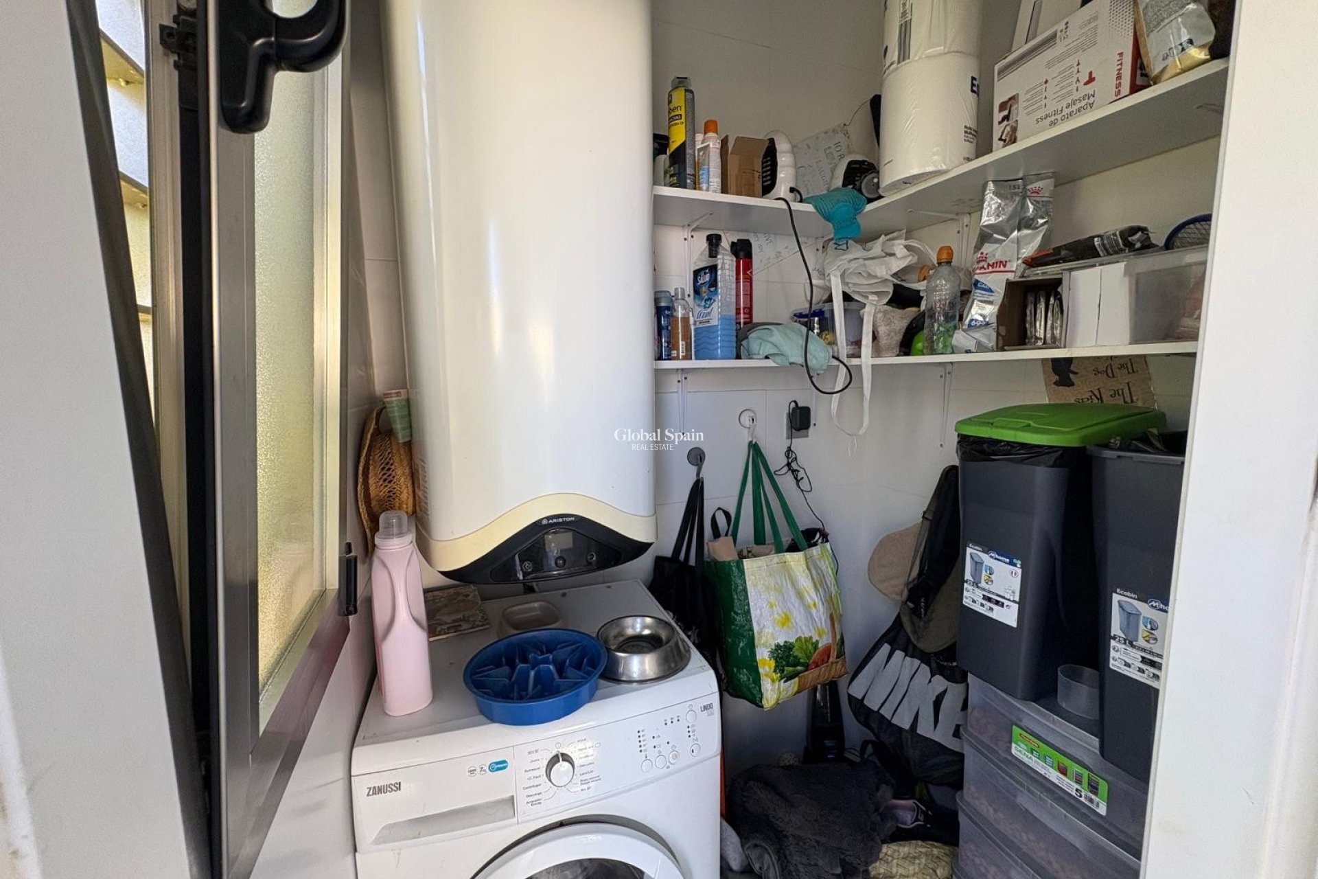 Venta - Villa -
ORIHUELA COSTA - VILLAMARTÍN