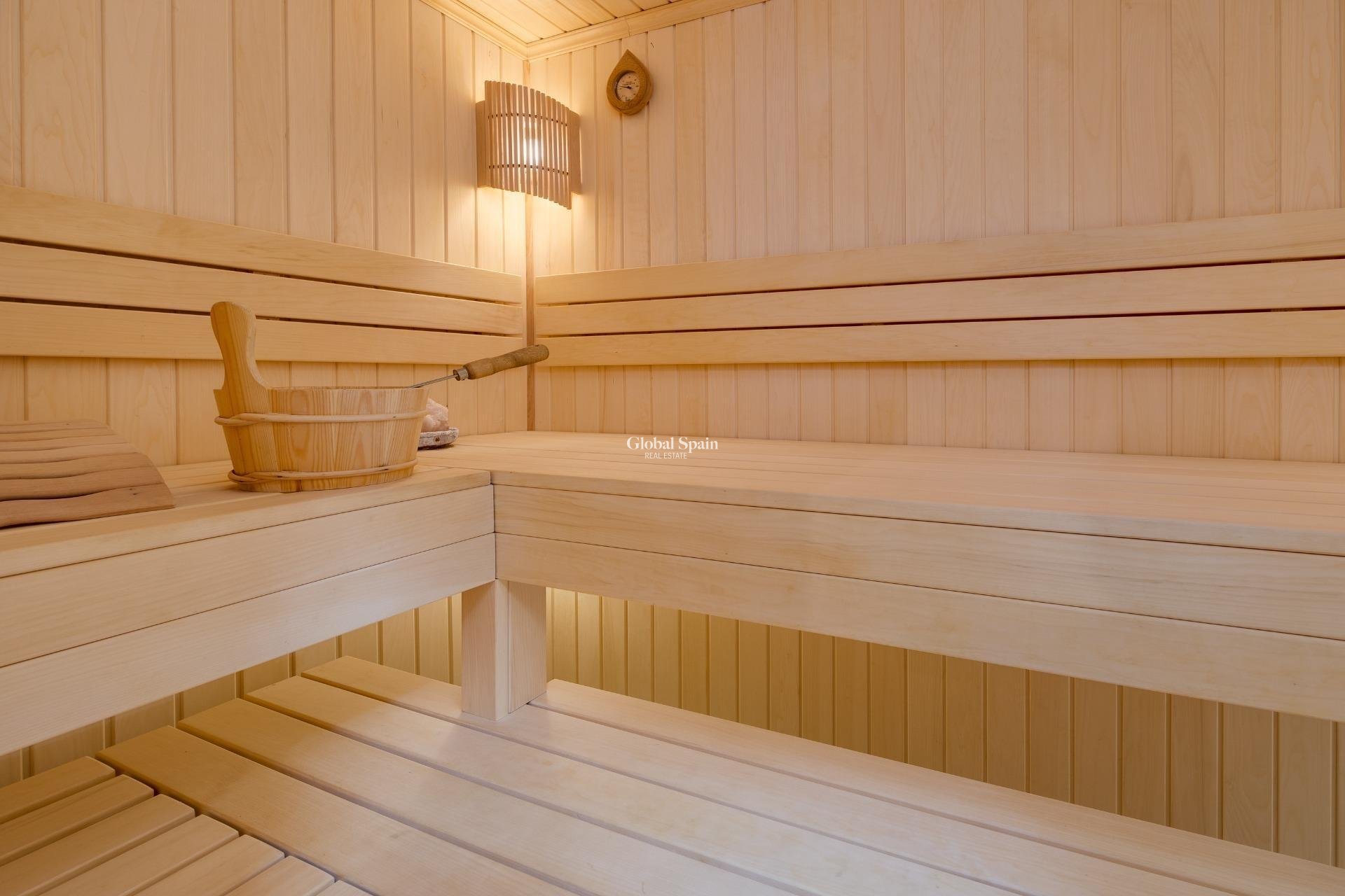 Venta - Villa -
ORIHUELA COSTA - VILLAMARTÍN