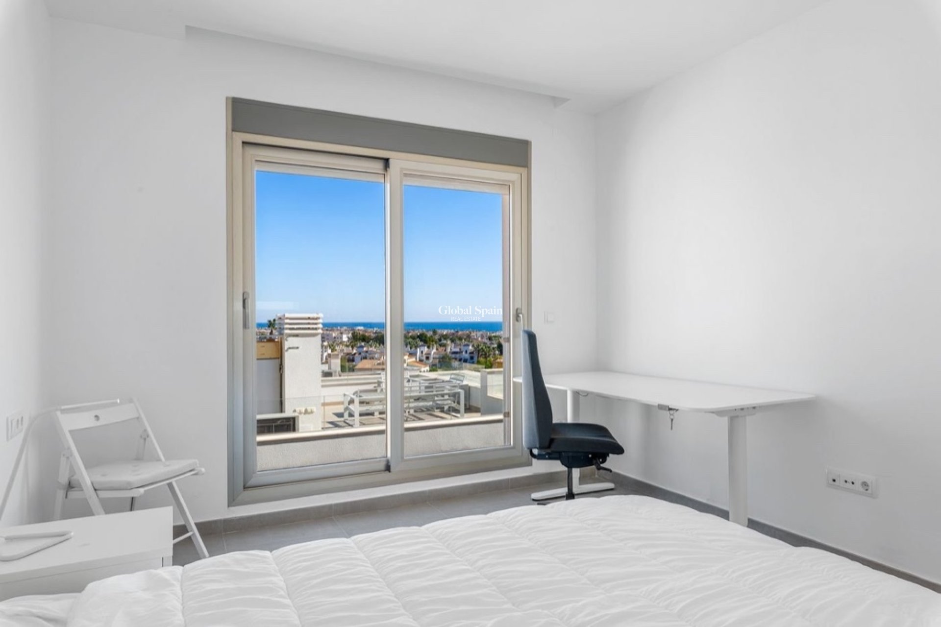 Venta - Villa -
ORIHUELA COSTA - VILLAMARTÍN