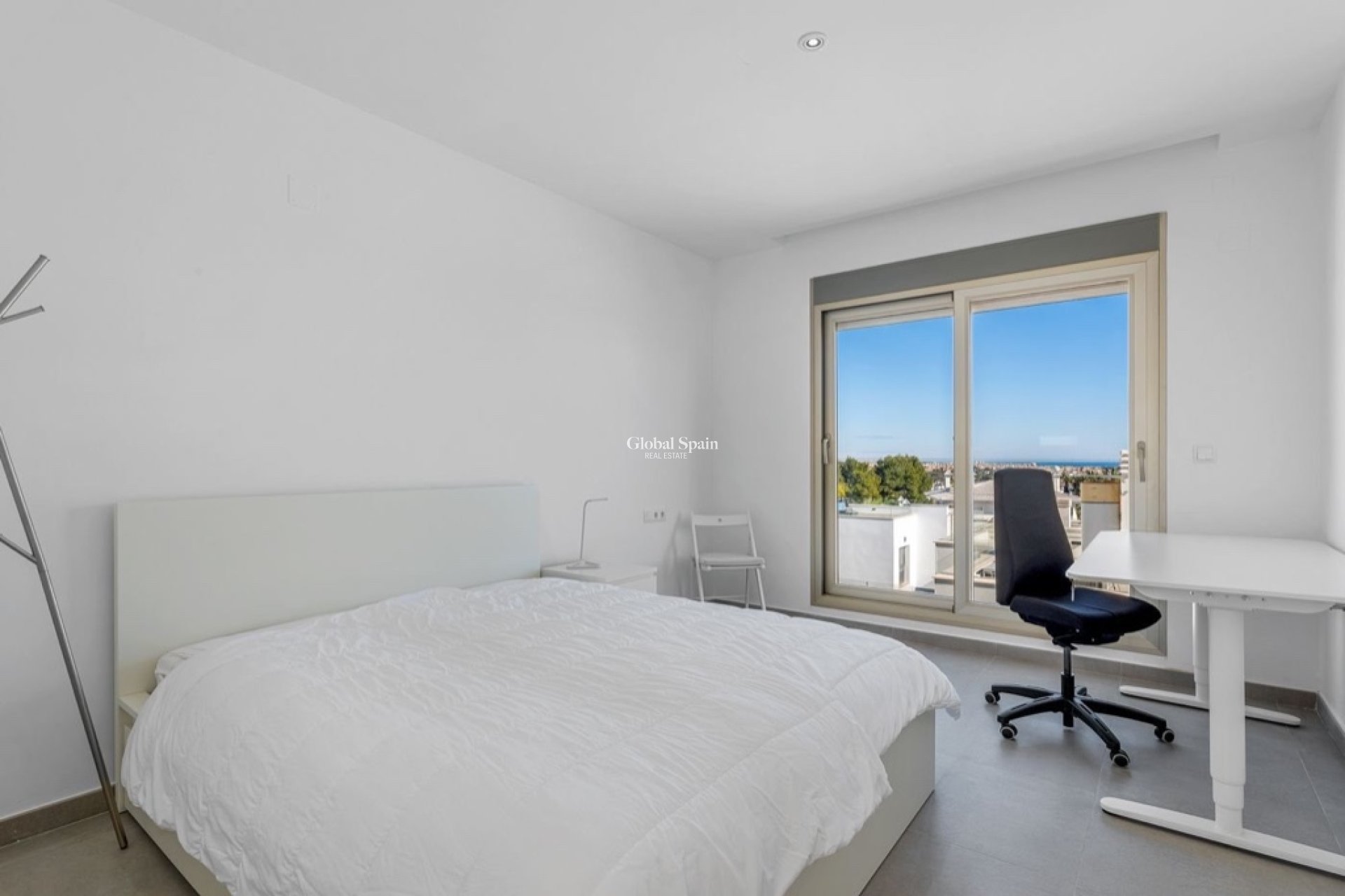 Venta - Villa -
ORIHUELA COSTA - VILLAMARTÍN