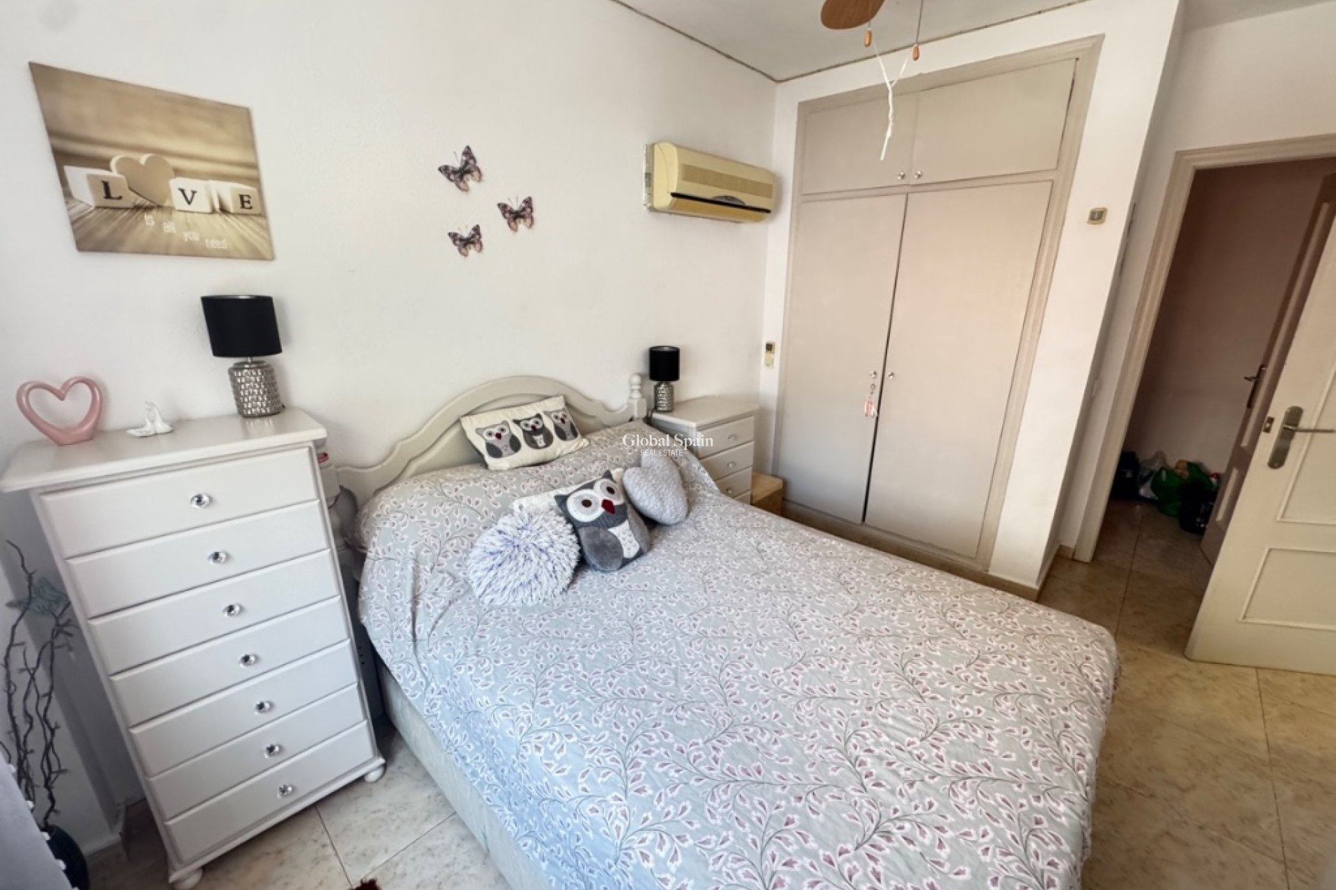 Venta - Villa -
ORIHUELA COSTA - VILLAMARTÍN