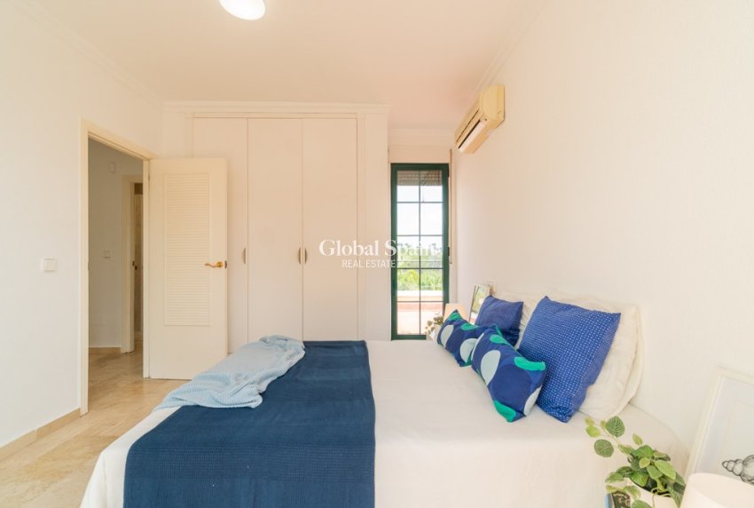 Venta - Villa -
ORIHUELA COSTA - VILLAMARTÍN