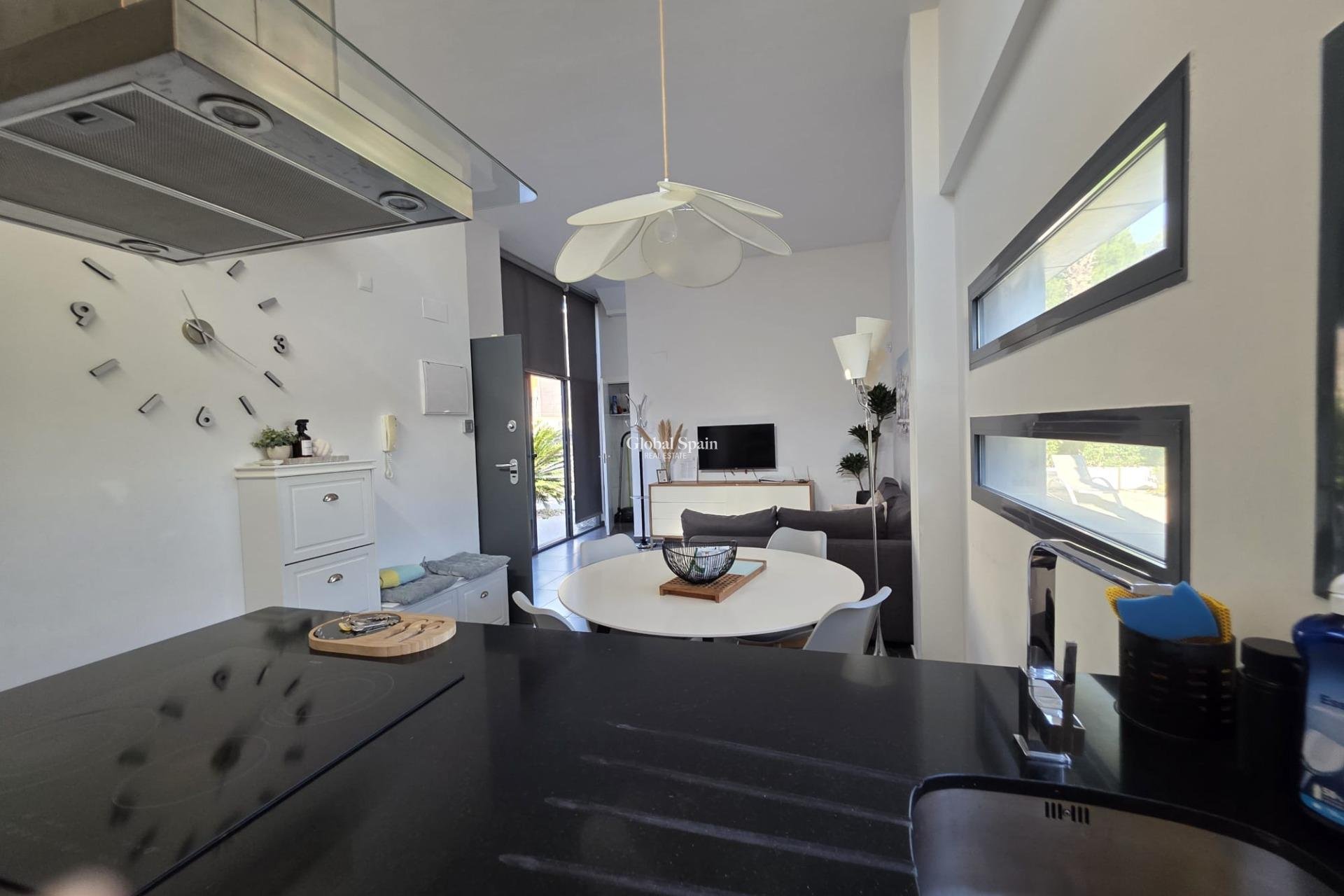 Venta - VILLA -
ORIHUELA COSTA - VILLAMARTÍN