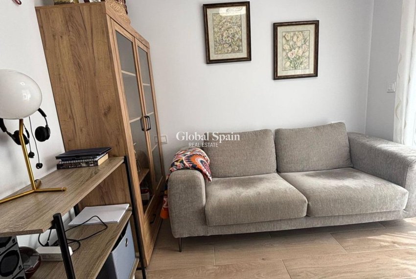 Venta - VILLA -
ORIHUELA COSTA - VILLAMARTÍN