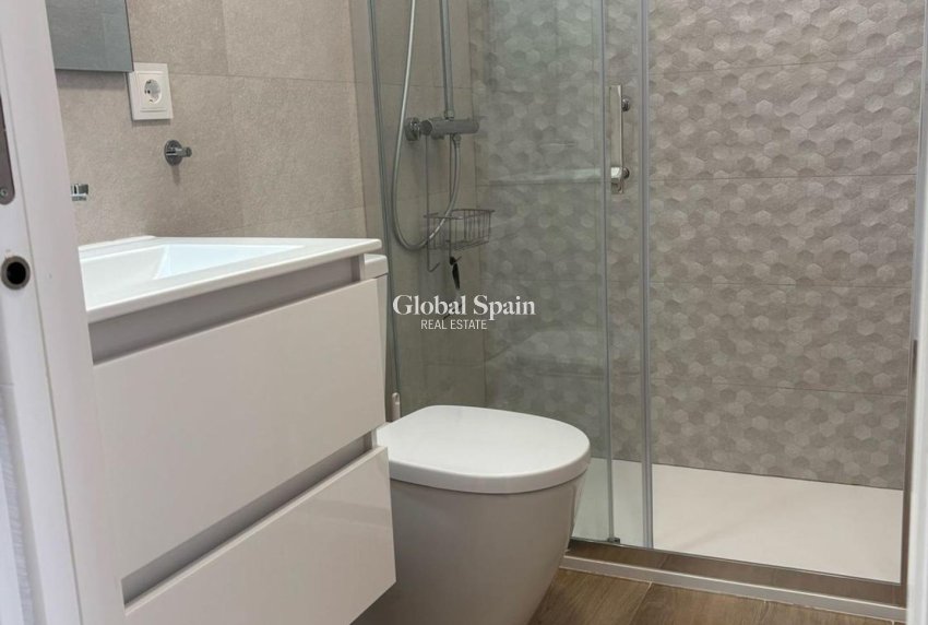 Venta - VILLA -
ORIHUELA COSTA - VILLAMARTÍN