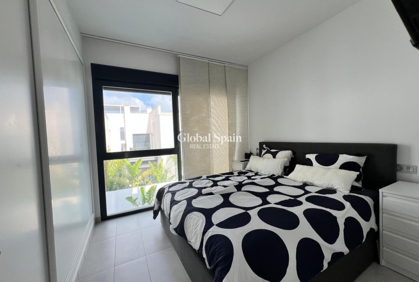Venta - VILLA -
ORIHUELA COSTA - VILLAMARTÍN