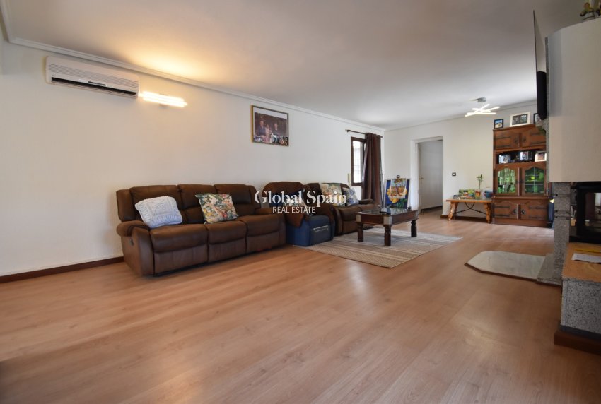 Venta - VILLA -
Orihuela Costa - Villamartin