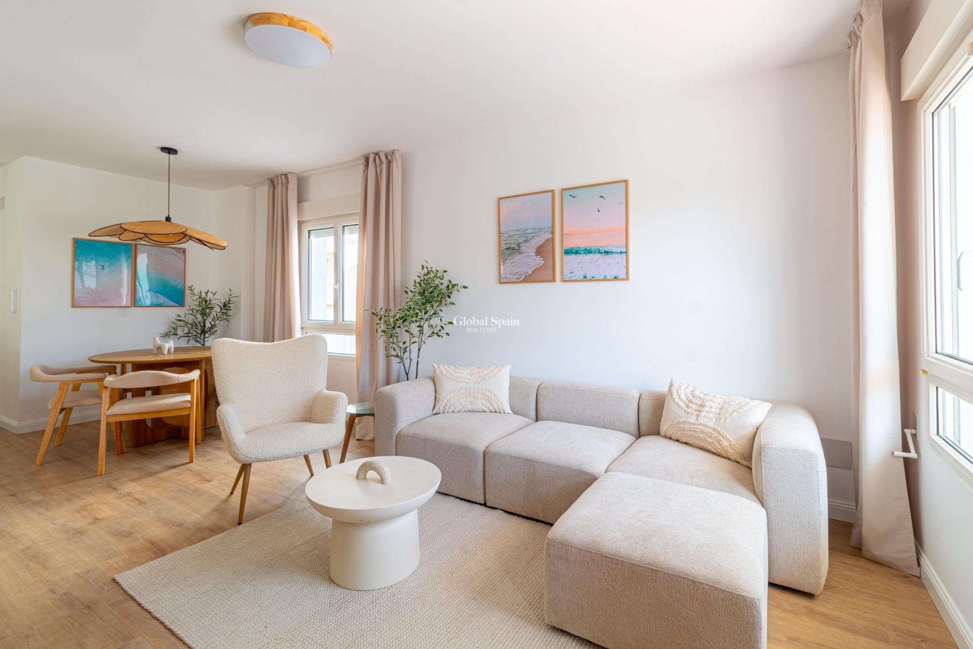 Venta - VILLA -
ORIHUELA COSTA - VILLAMARTÍN
