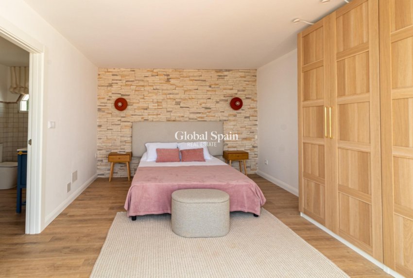 Venta - VILLA -
ORIHUELA COSTA - VILLAMARTÍN