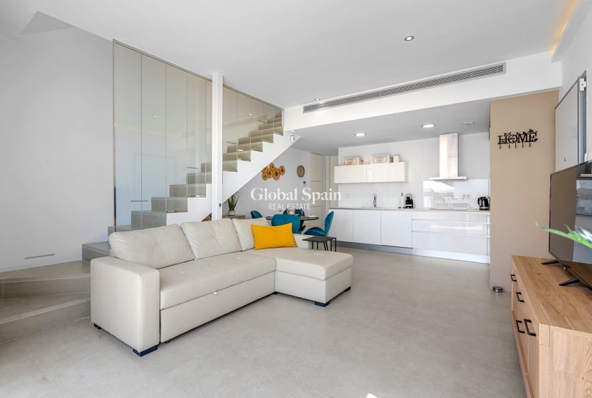 Venta - VILLA -
ORIHUELA COSTA - VILLAMARTÍN