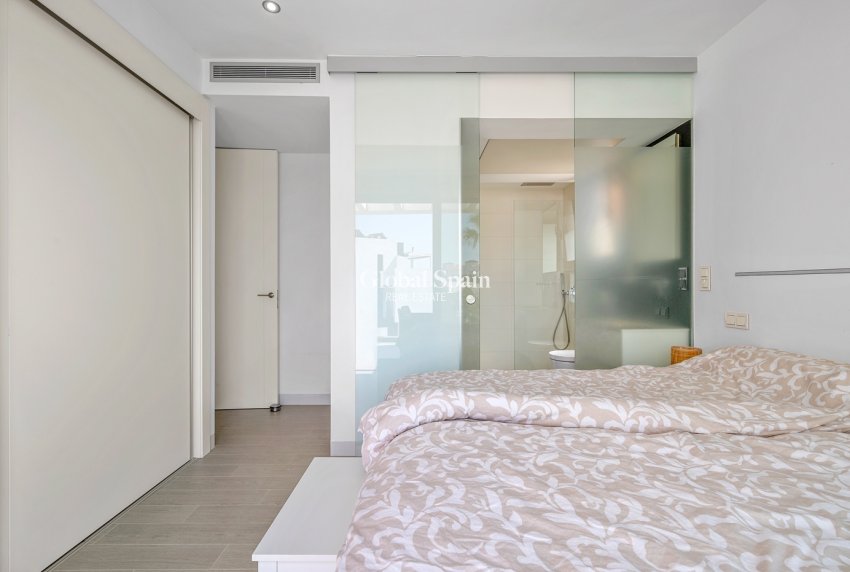 Venta - VILLA -
ORIHUELA COSTA - VILLAMARTÍN